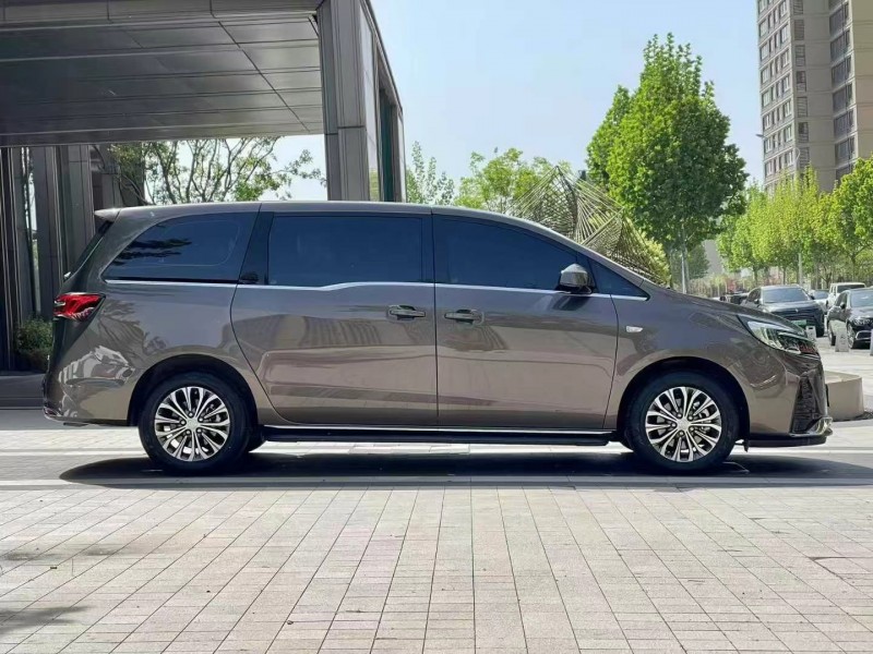 徐州23年别克GL88