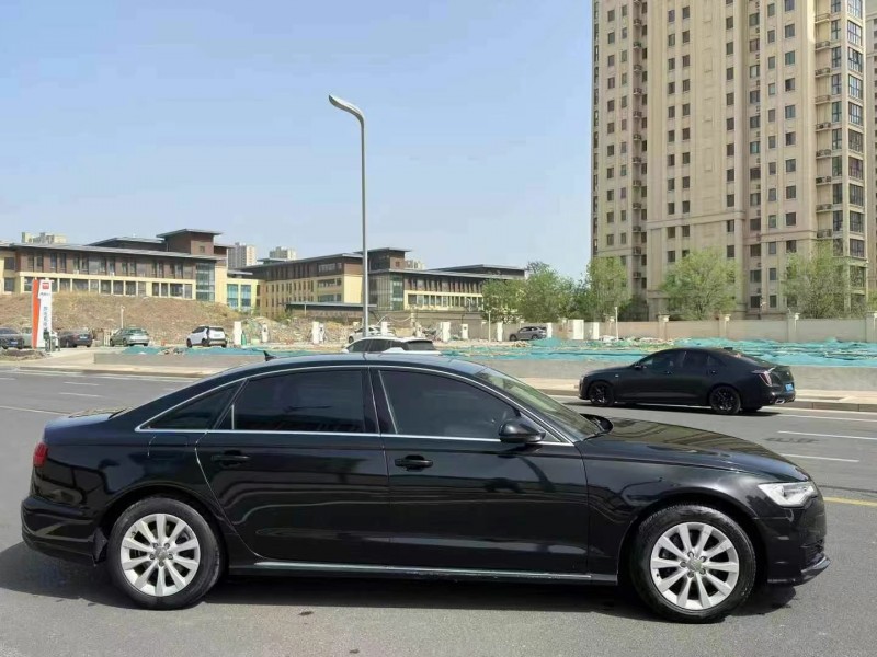 鄭州16年奧迪A6L8