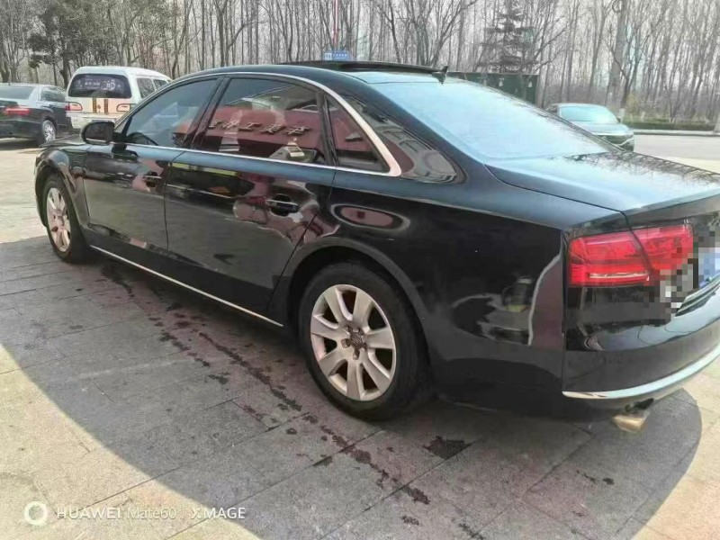 徐州13年奥迪A8L7