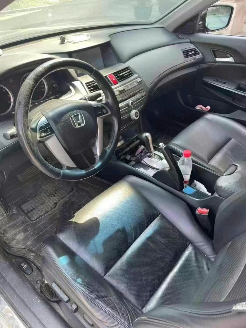 徐州13年本田雅阁5