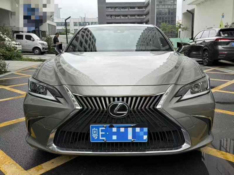 广州20年雷克萨斯ES1