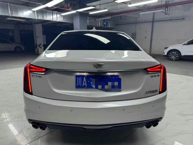 成都21年凱迪拉克CT64