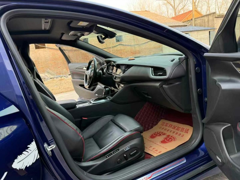 徐州19年别克君威6