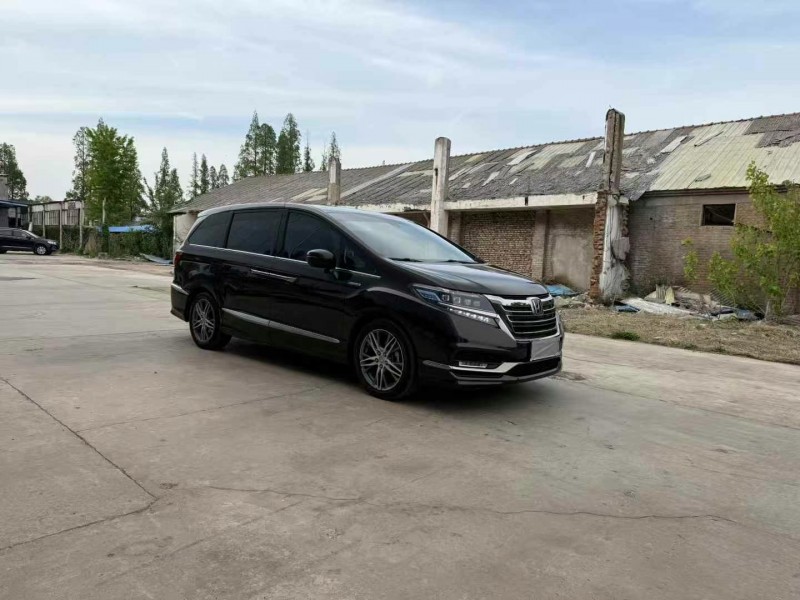 徐州20年本田艾力绅3