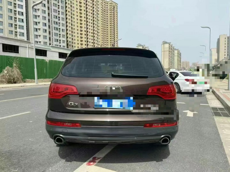 鄭州16年奧迪Q79