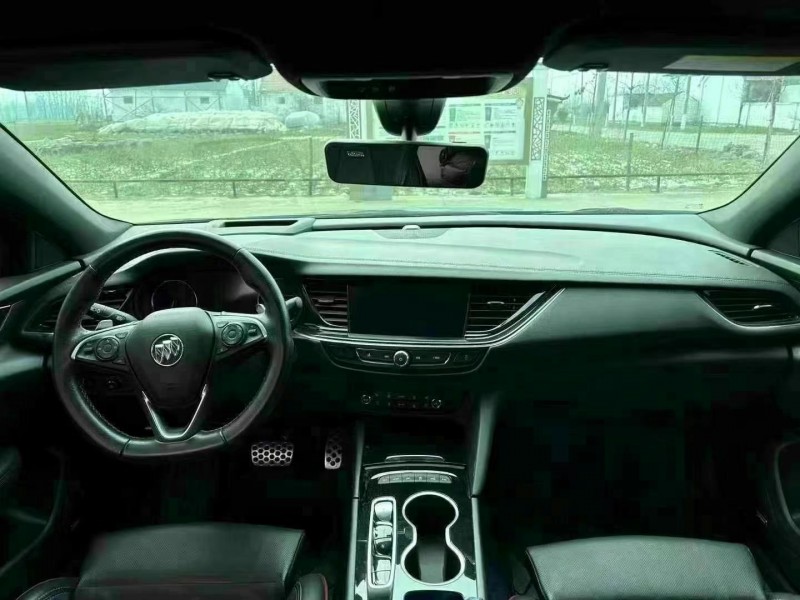 徐州21年别克君威9