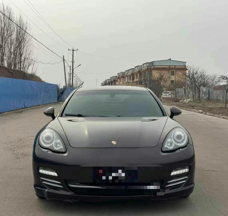 青島13年保時捷帕拉梅拉1