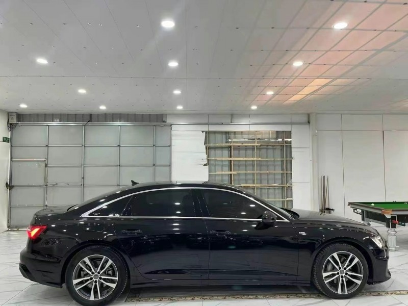 青岛21年奥迪A6L8