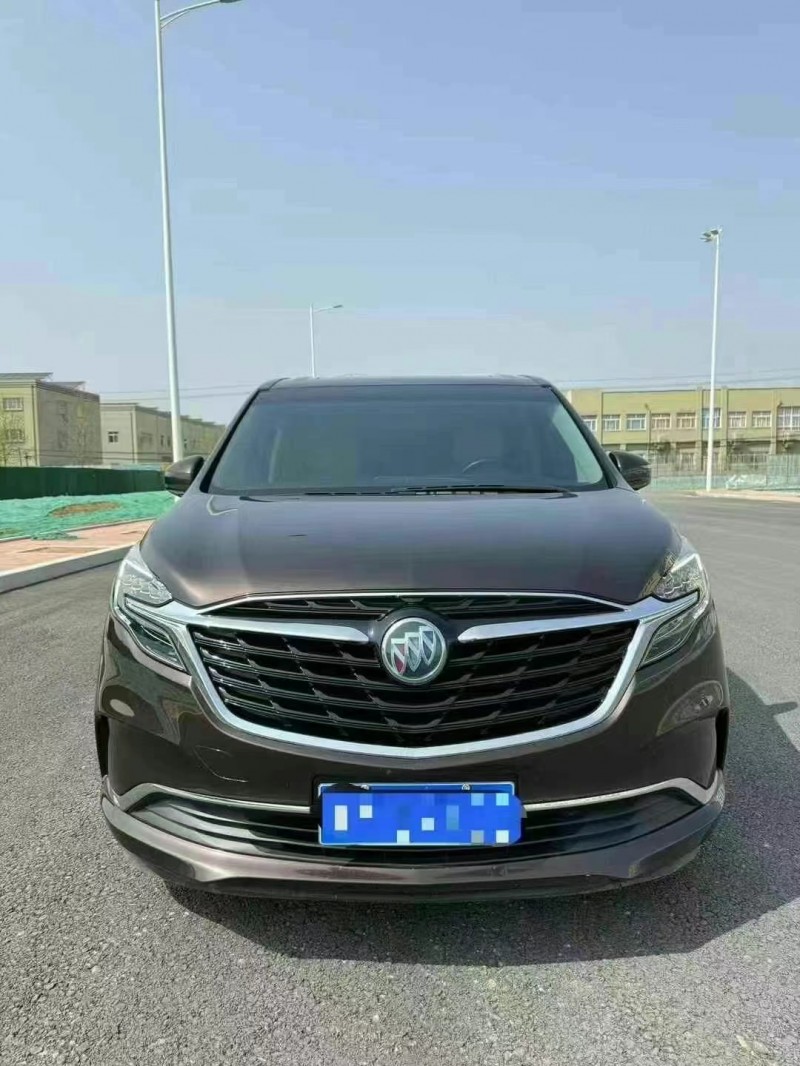 青岛22年别克GL81