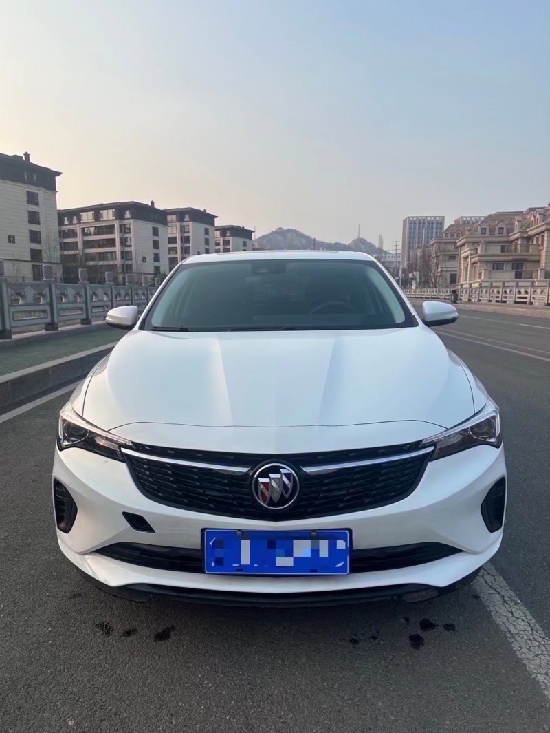 青岛23年别克威朗1