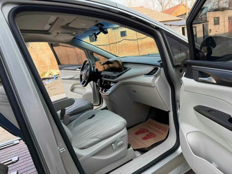 徐州23年别克GL86