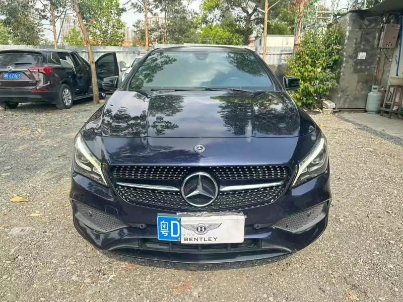 广州17年奔驰CLA1