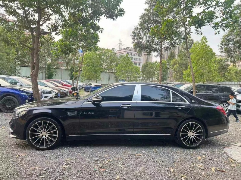 广州19年奔驰S4