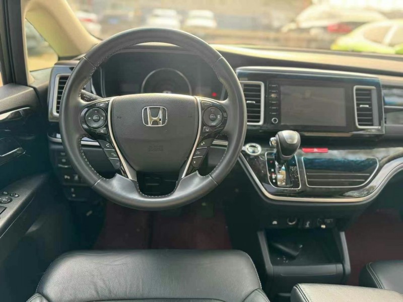 广州21年本田艾力绅5