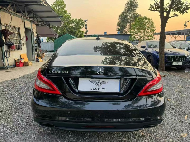 广州15年奔驰CLS9