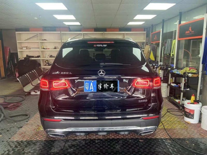 广州19年奔驰GLC3