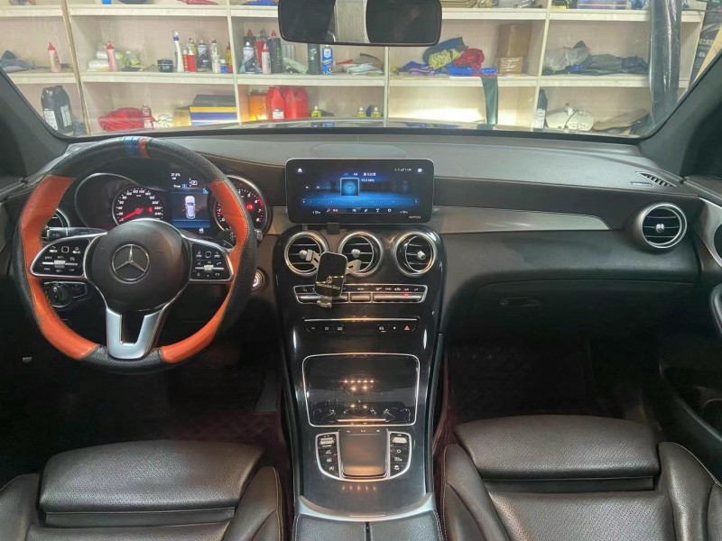 广州19年奔驰GLC4