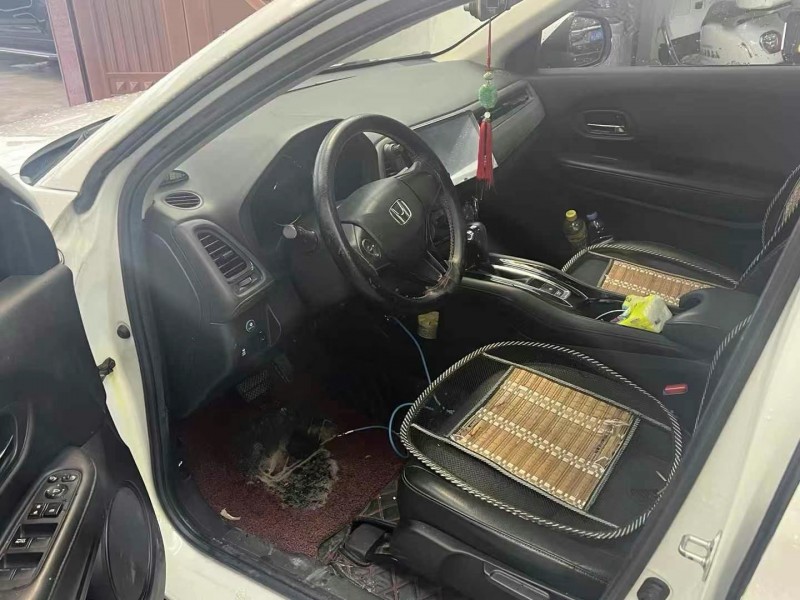 东莞18年本田缤智6