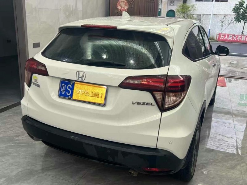 东莞18年本田缤智8