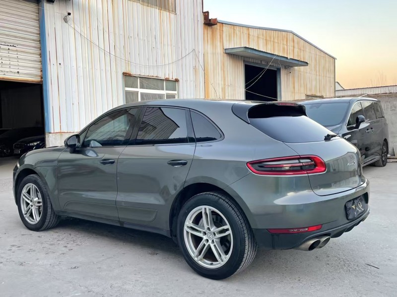 濟寧17年保時捷Macan8