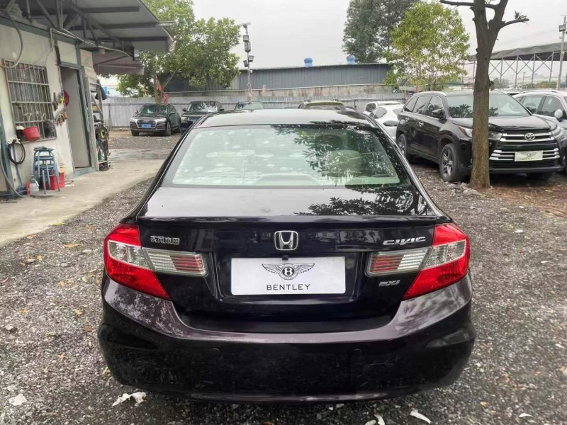 广州12年本田思域5