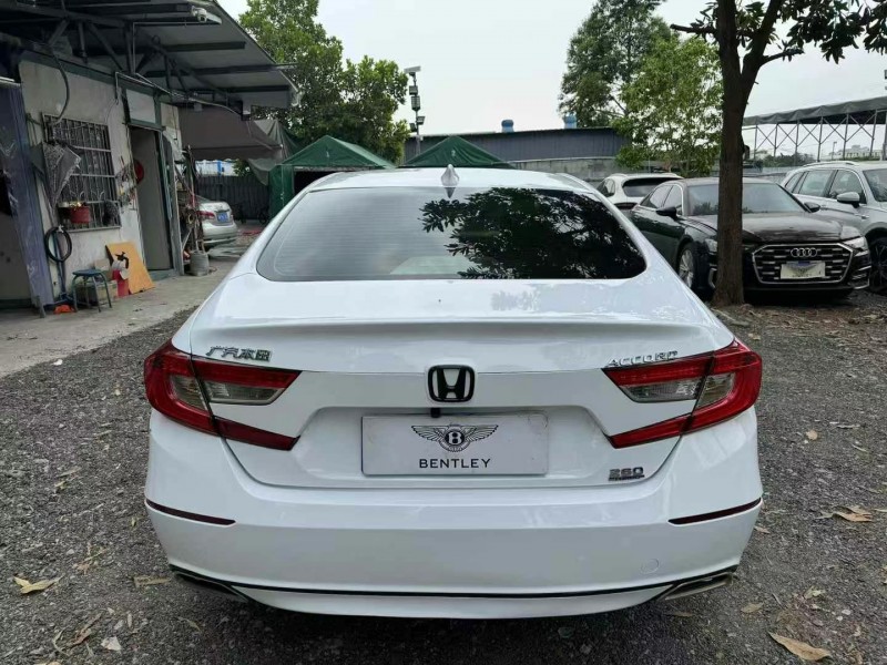 广州20年本田雅阁8