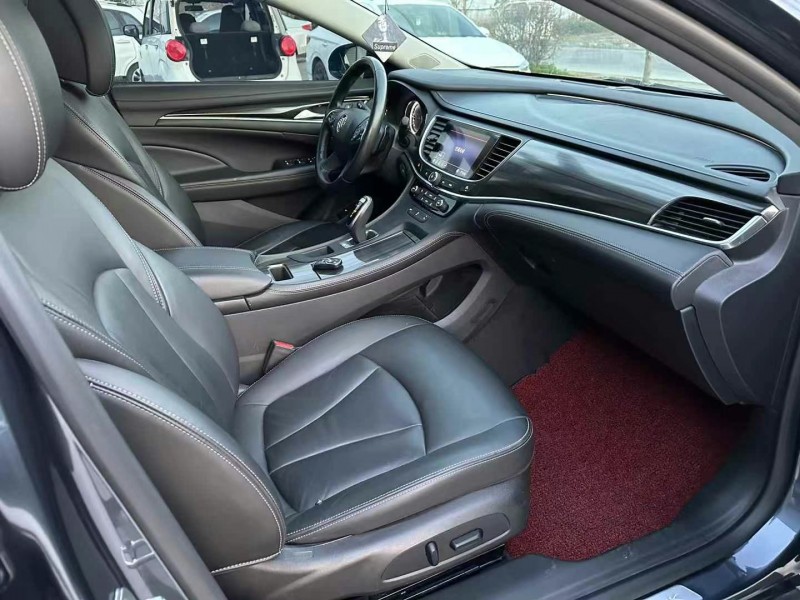 徐州20年别克君越7