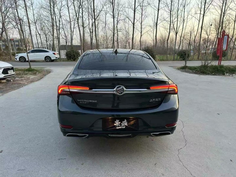 徐州20年别克君越9