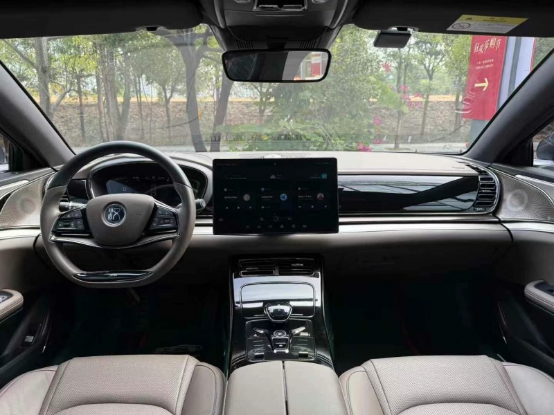 广州23年比亚迪汉4