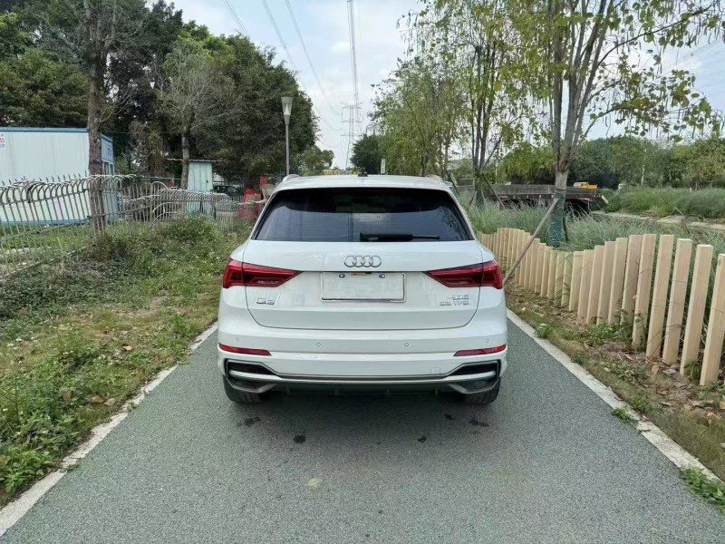 广州22年奥迪Q34