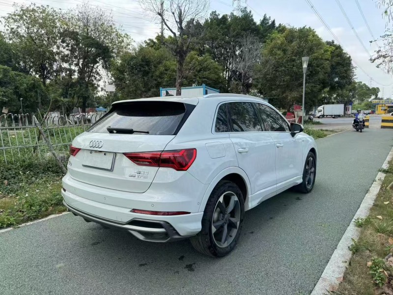 广州22年奥迪Q36