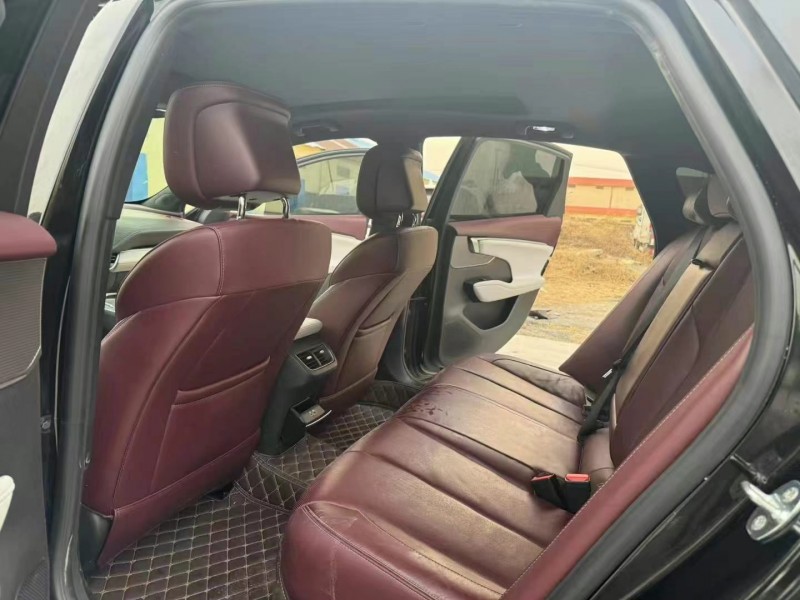 徐州23年别克君越8