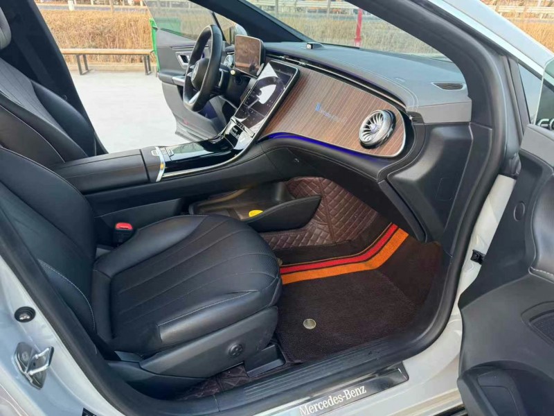 徐州23年奔驰EQE5