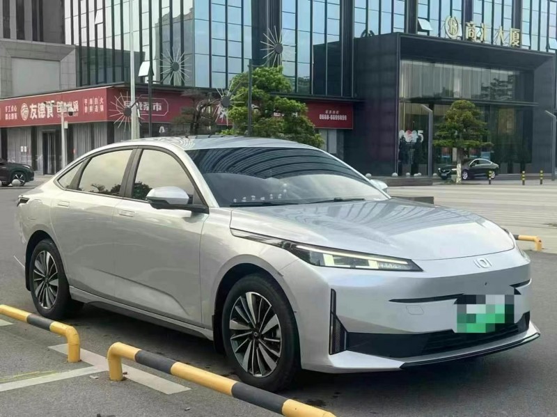 肇慶24年長安汽車啟源2