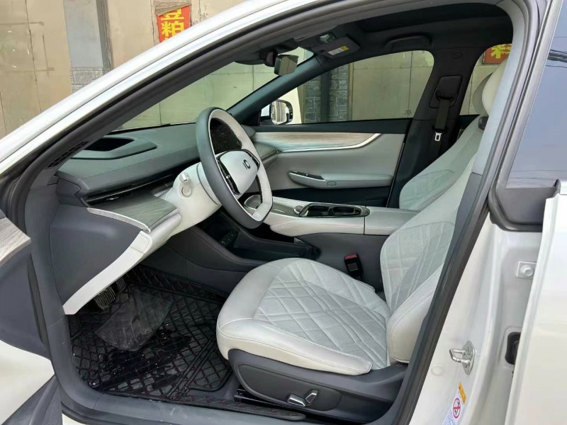 保定24年长安汽车启源8