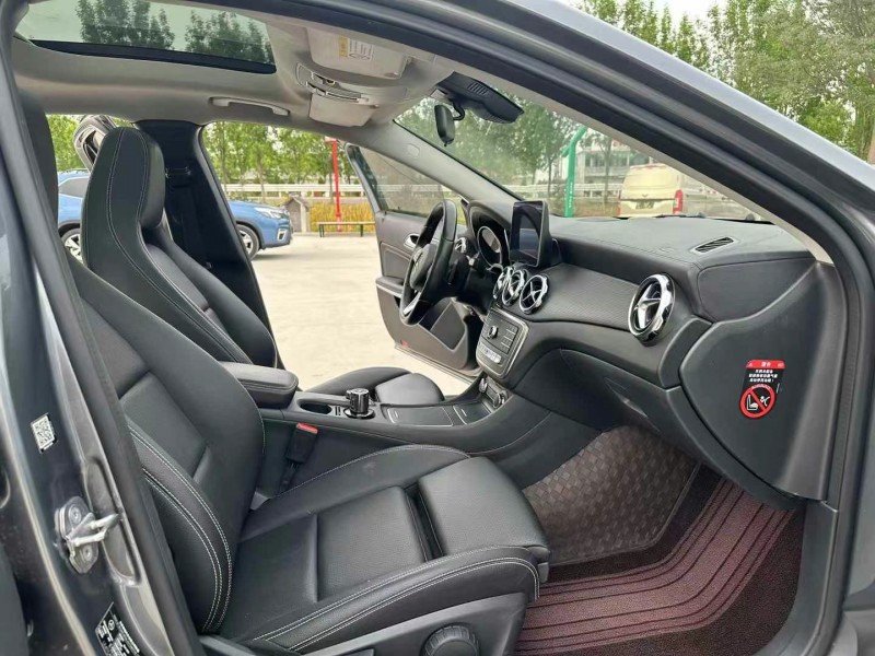 徐州18年奔驰GLA5