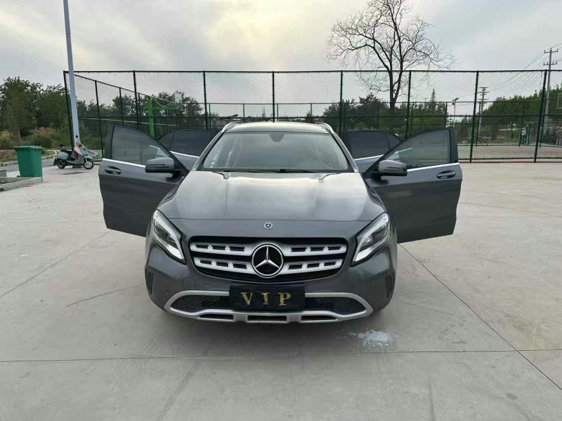 徐州18年奔驰GLA7