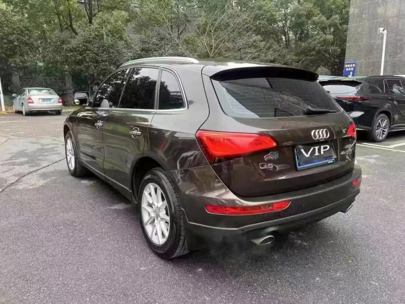 長沙15年奧迪Q56
