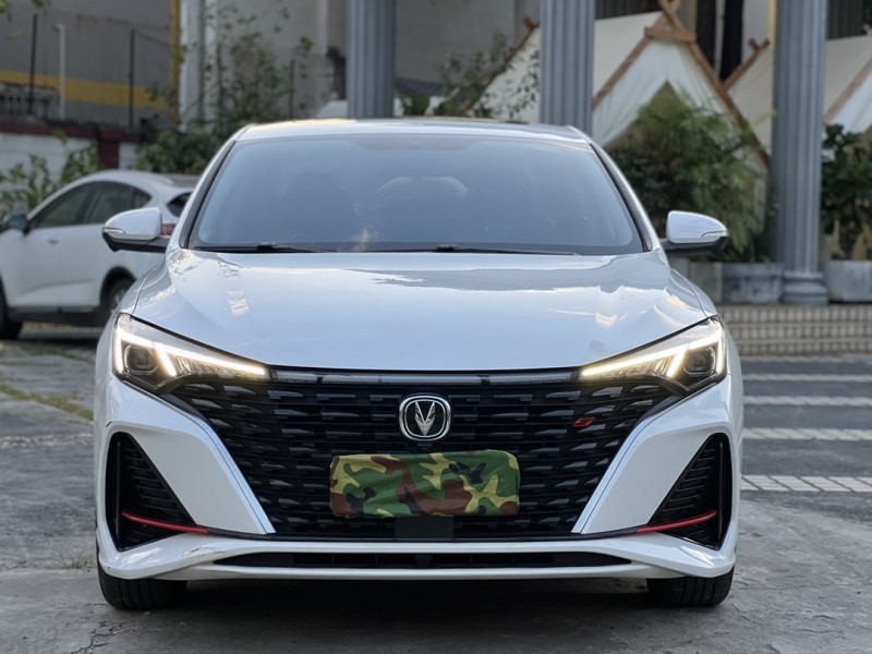 東莞23年長安汽車逸動1