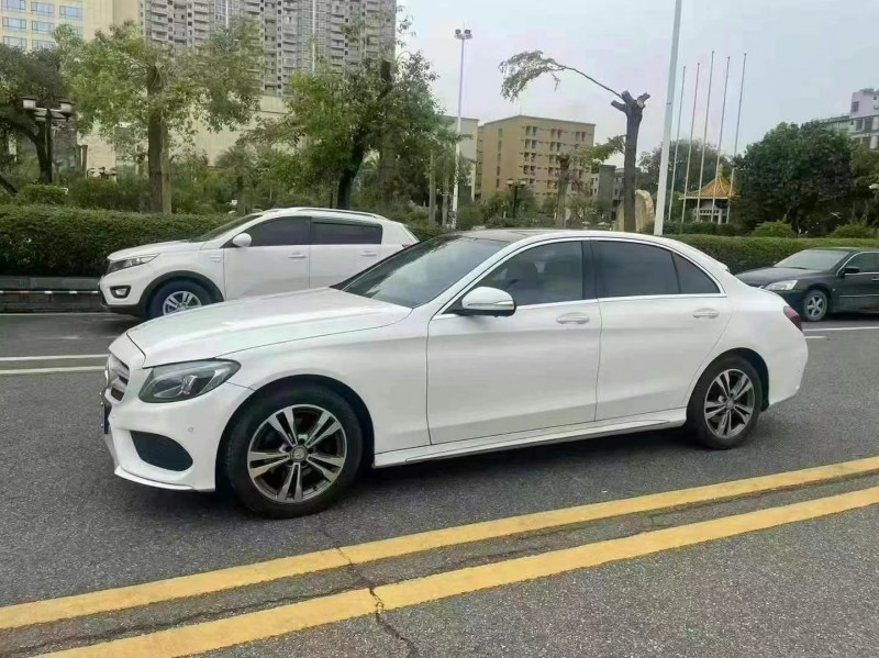 广州16年奔驰C3