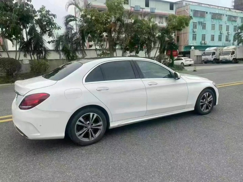 广州16年奔驰C8