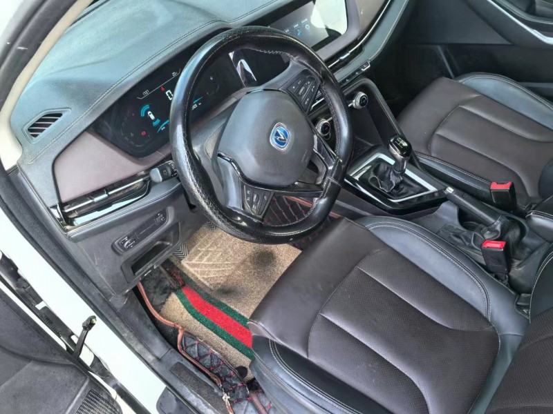 保定19年長安汽車CS158