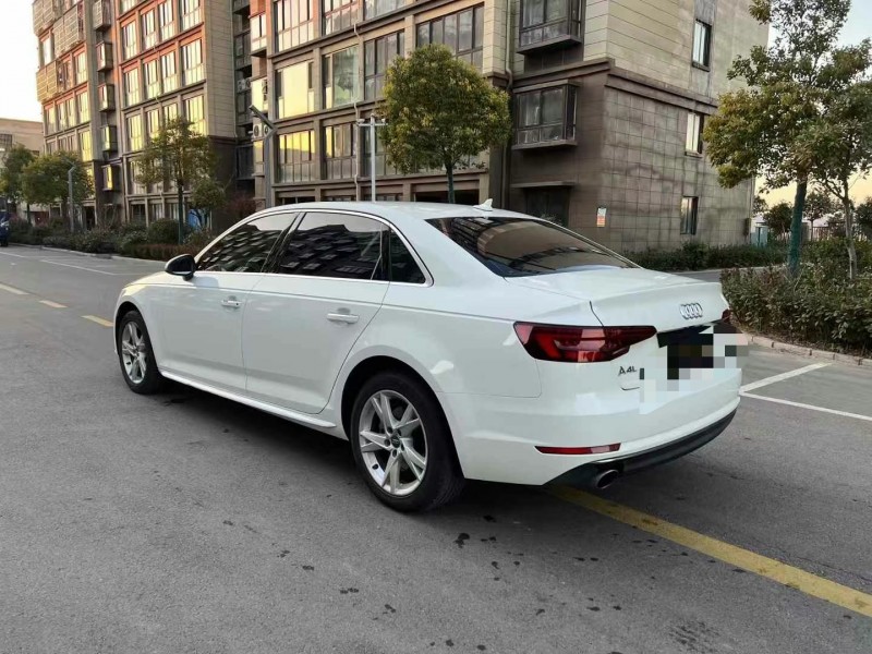 徐州18年奥迪A4L7