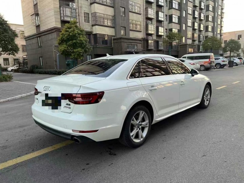 徐州18年奥迪A4L8