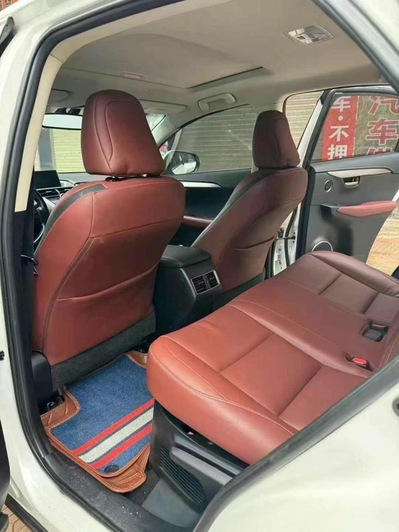 广州15年雷克萨斯NX4