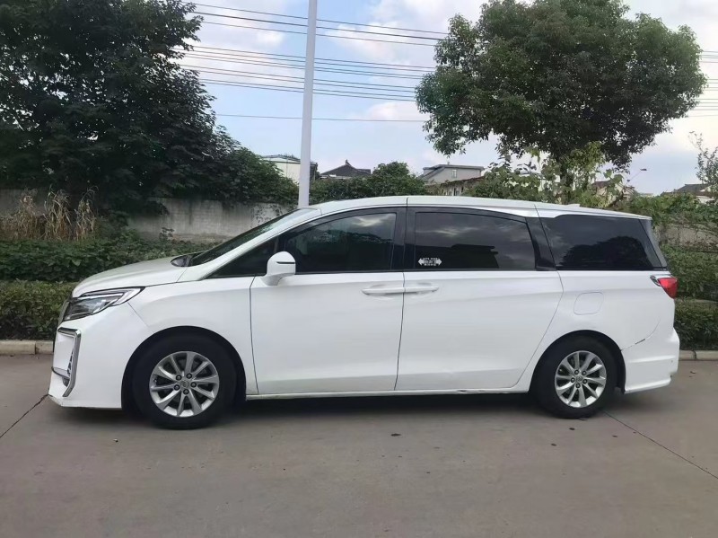 徐州17年别克GL82