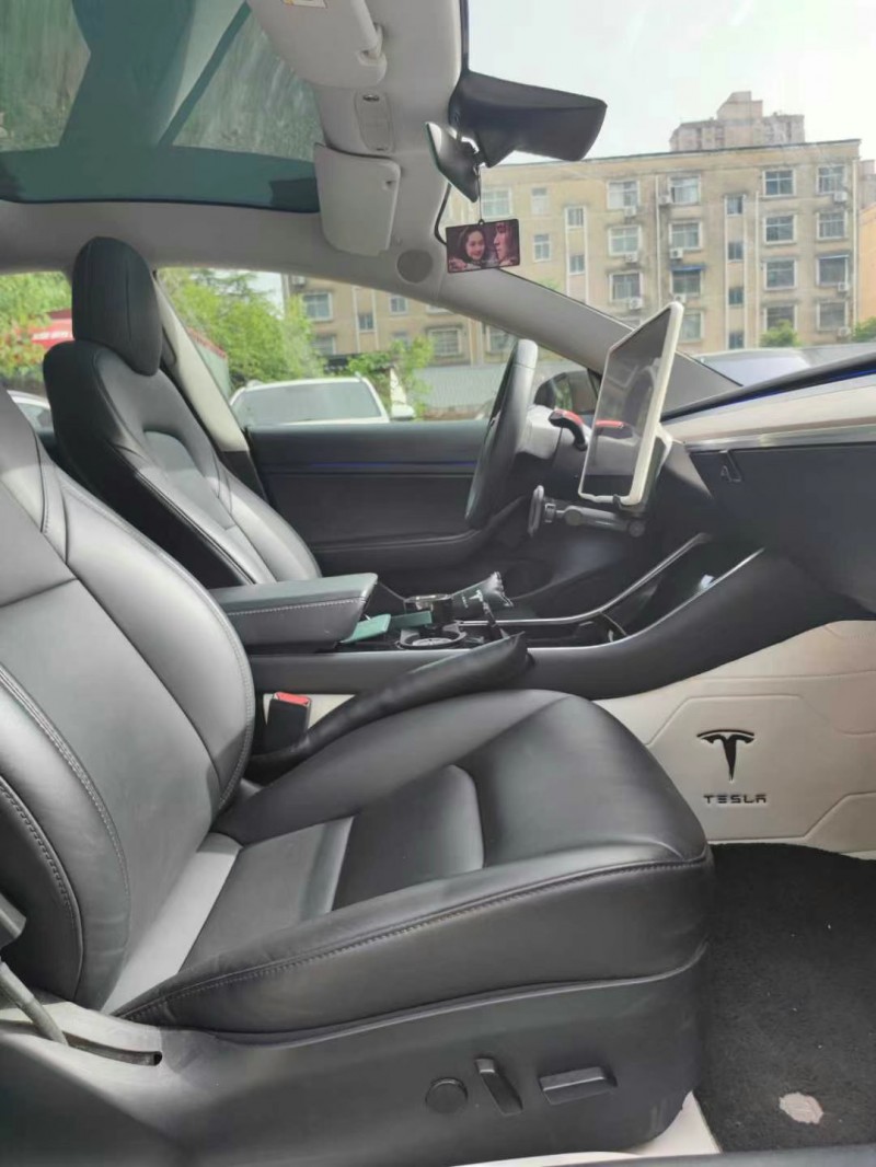 許昌20年特斯拉MODEL 37