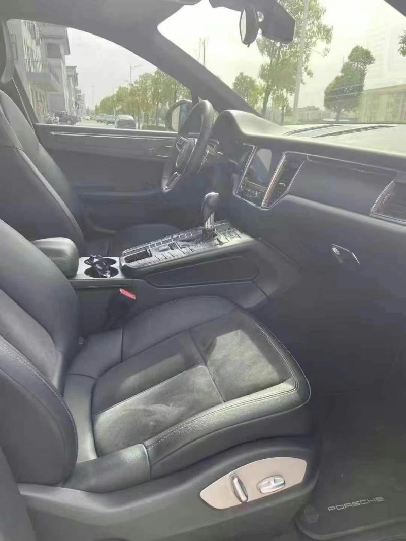 襄陽18年保時捷Macan5
