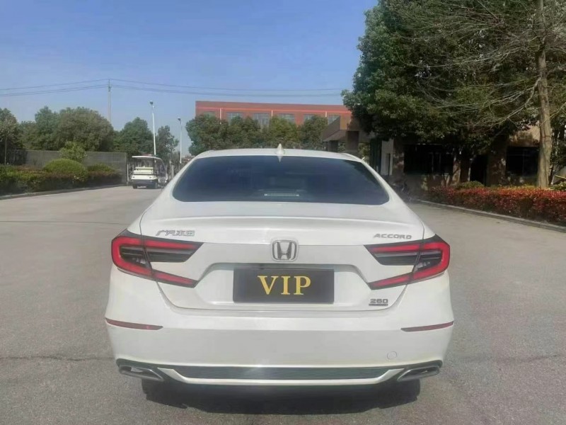 襄阳23年本田雅阁9