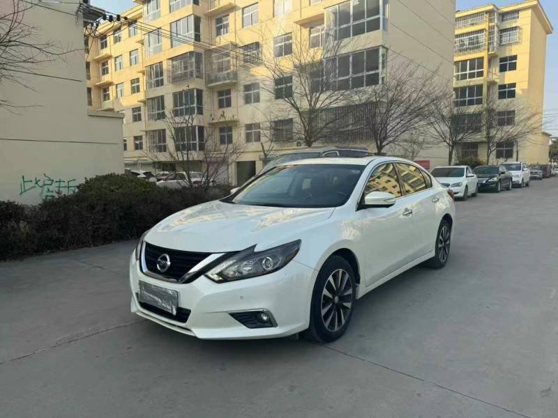 徐州16年日產天籟2
